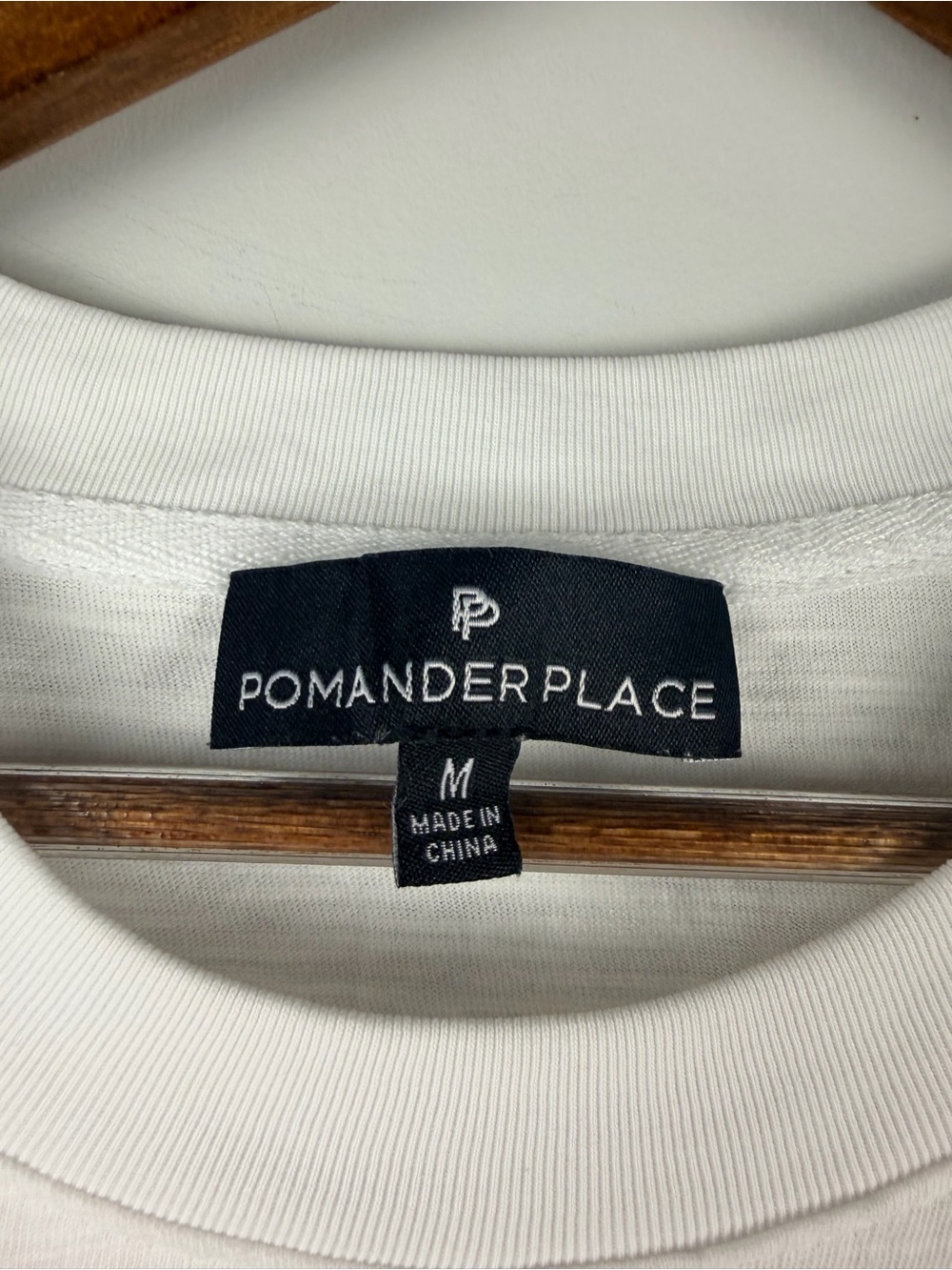 POMANDER PLACE Tuckernuck Flutter Sleeve Tee Shirt white Women’s medium - Picture 2 of 3